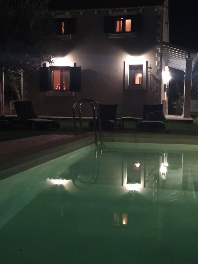 Theonymfi Luxury Villas Doukádes المظهر الخارجي الصورة
