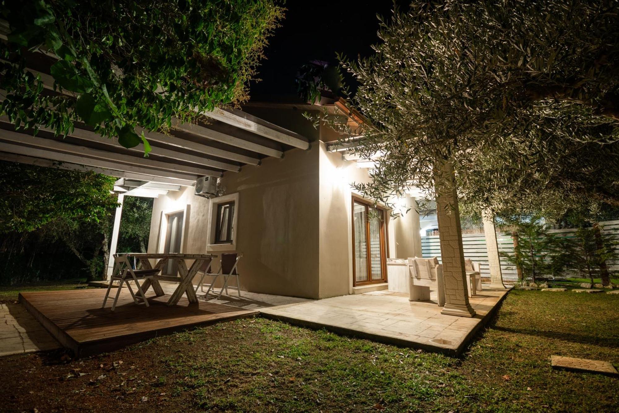 Theonymfi Luxury Villas Doukádes الغرفة الصورة